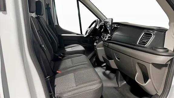Ford Transit 2026 photo 3