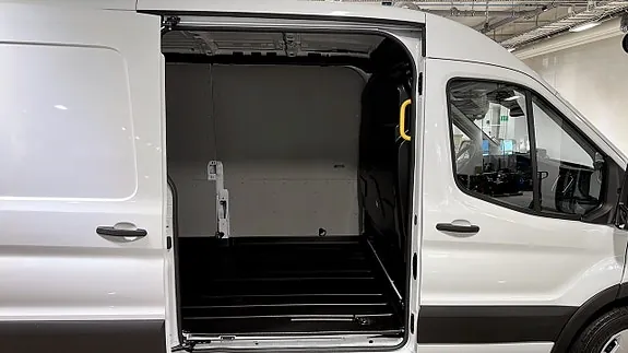 Ford Transit 2026 photo 5