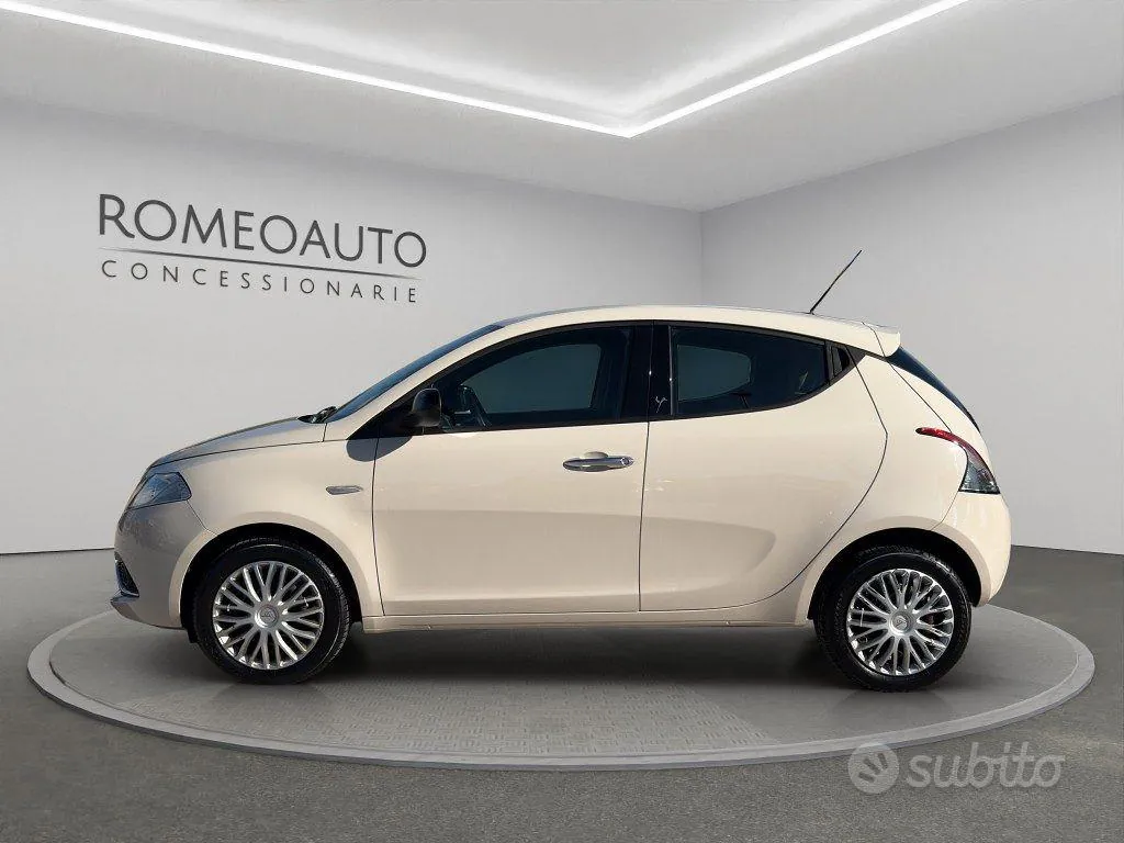 Lancia Ypsilon 2018 photo 3