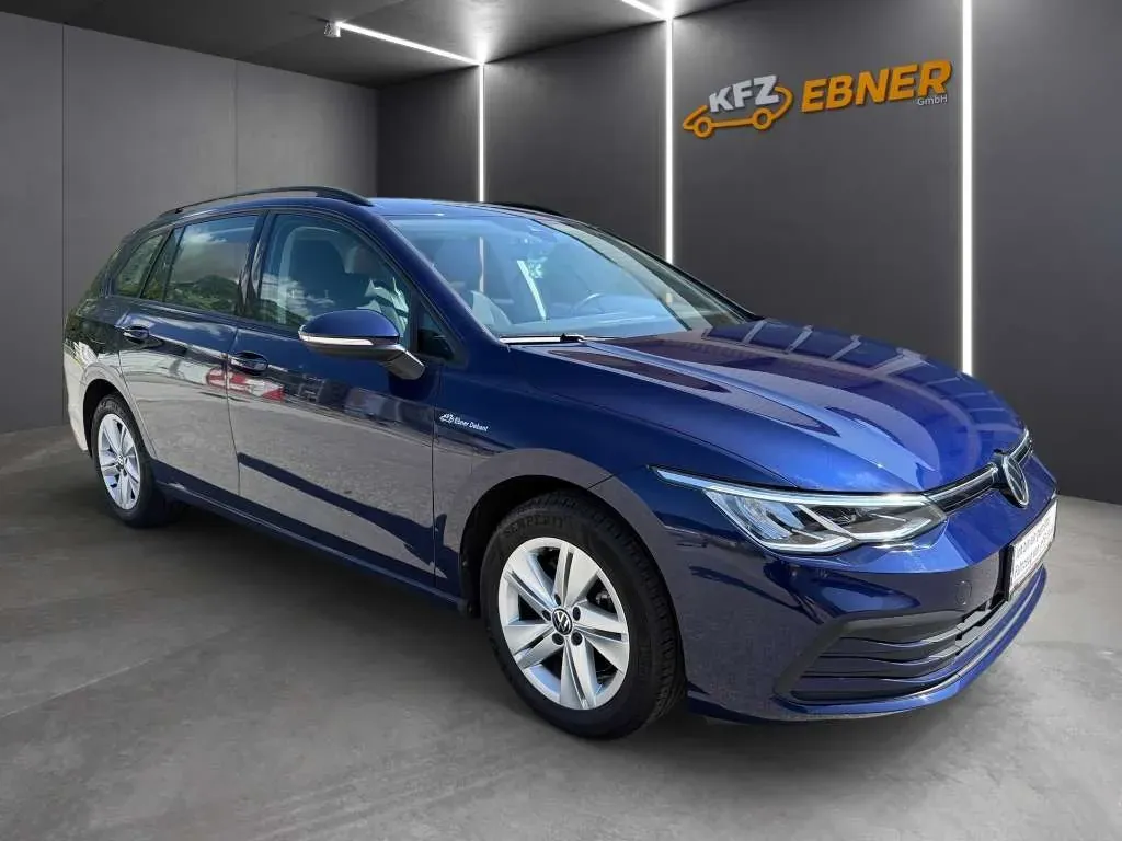 Volkswagen Golf 2022 photo 2