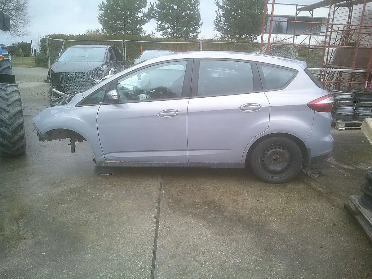Ford C-Max 2013 photo 2