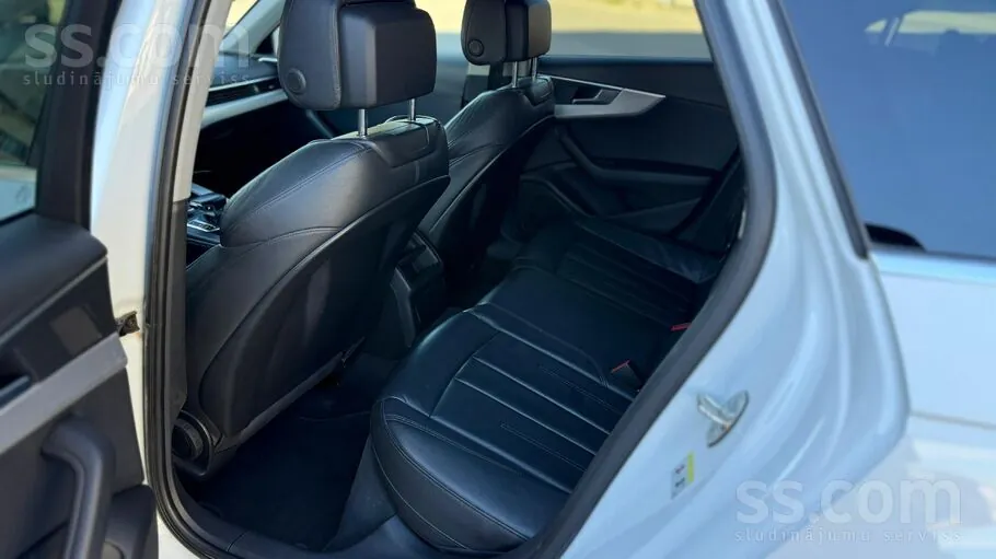 Audi A4 2016 photo 5