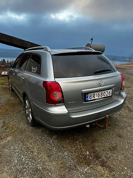 Toyota Avensis 2008 photo 2