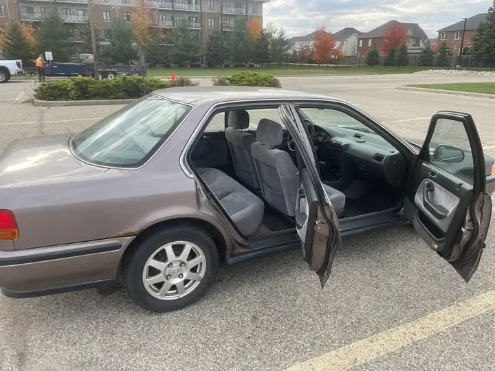 Honda Accord 1993 photo 5
