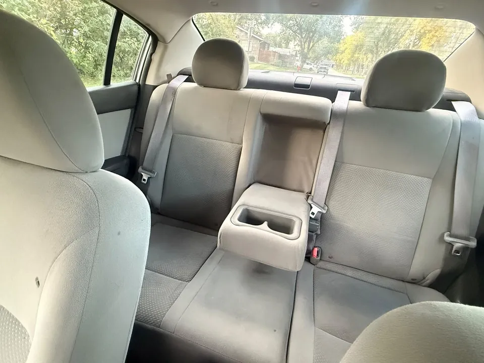 Nissan Sentra 2011 photo 3
