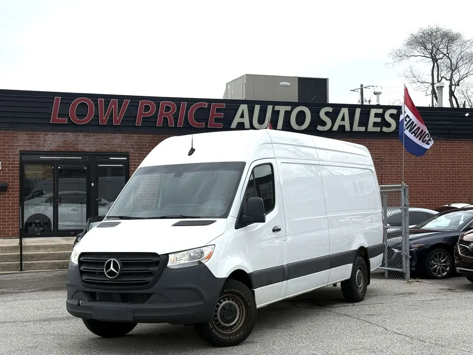 Mercedes-Benz Sprinter Van