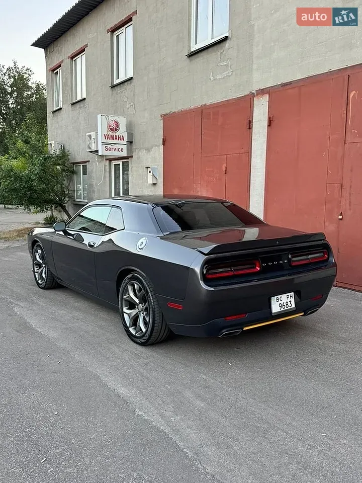Dodge Challenger 2016 photo 2