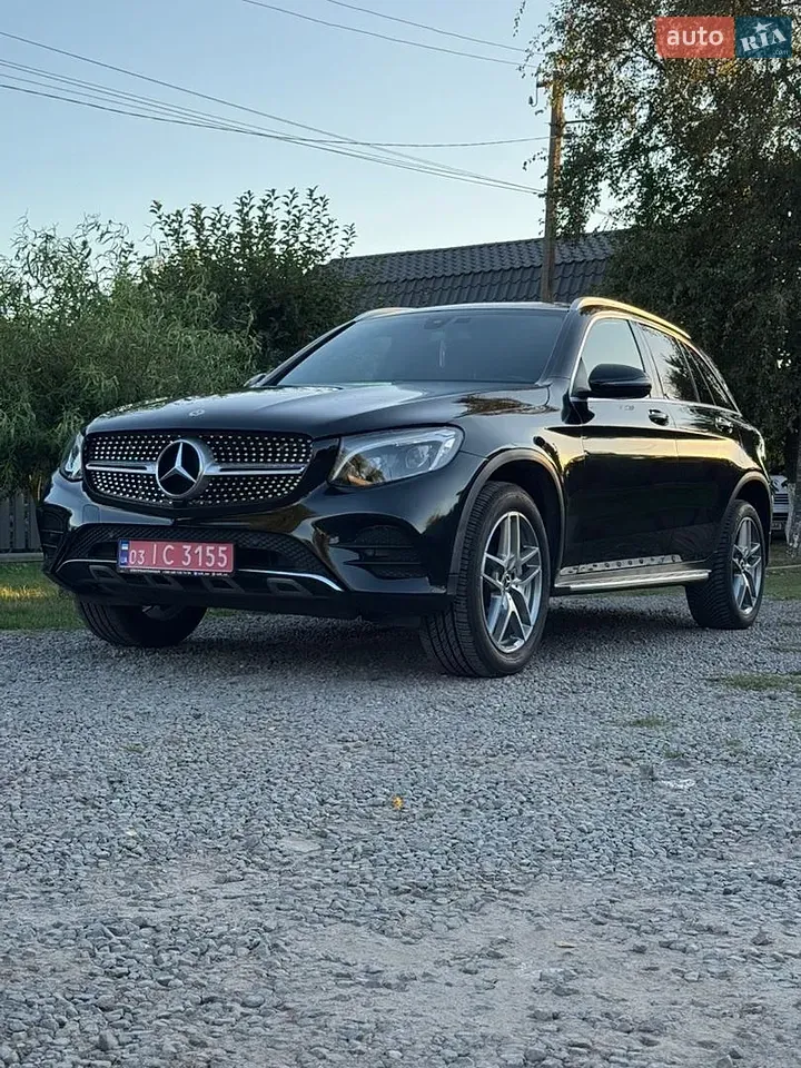 Mercedes-Benz Glc-Class 2018 photo 2