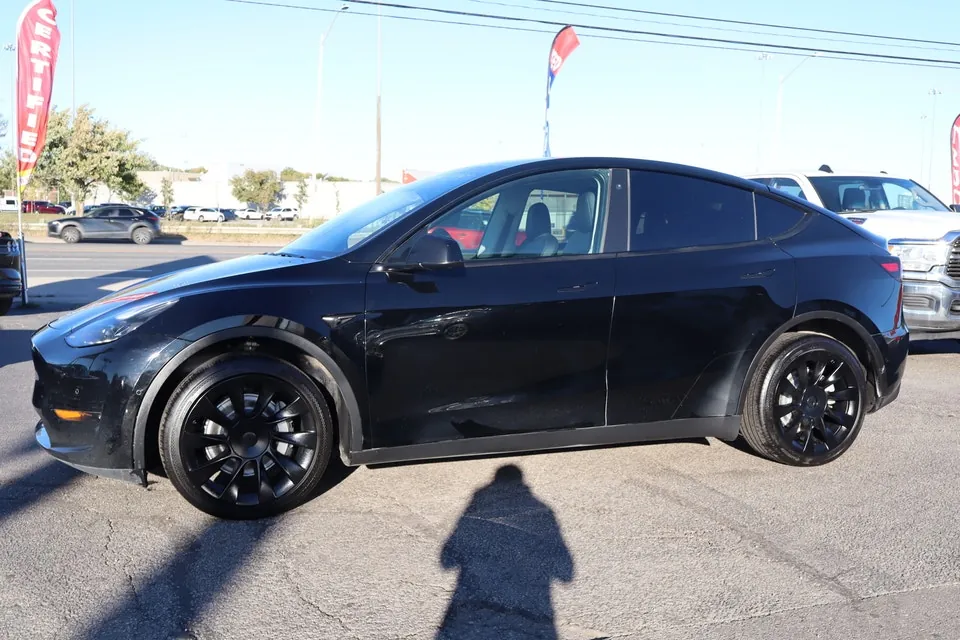 Tesla Model Y 2022 photo 3