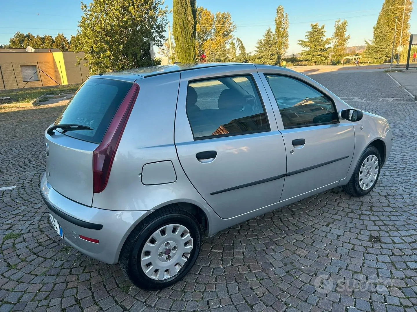 Fiat Punto 2009 photo 4