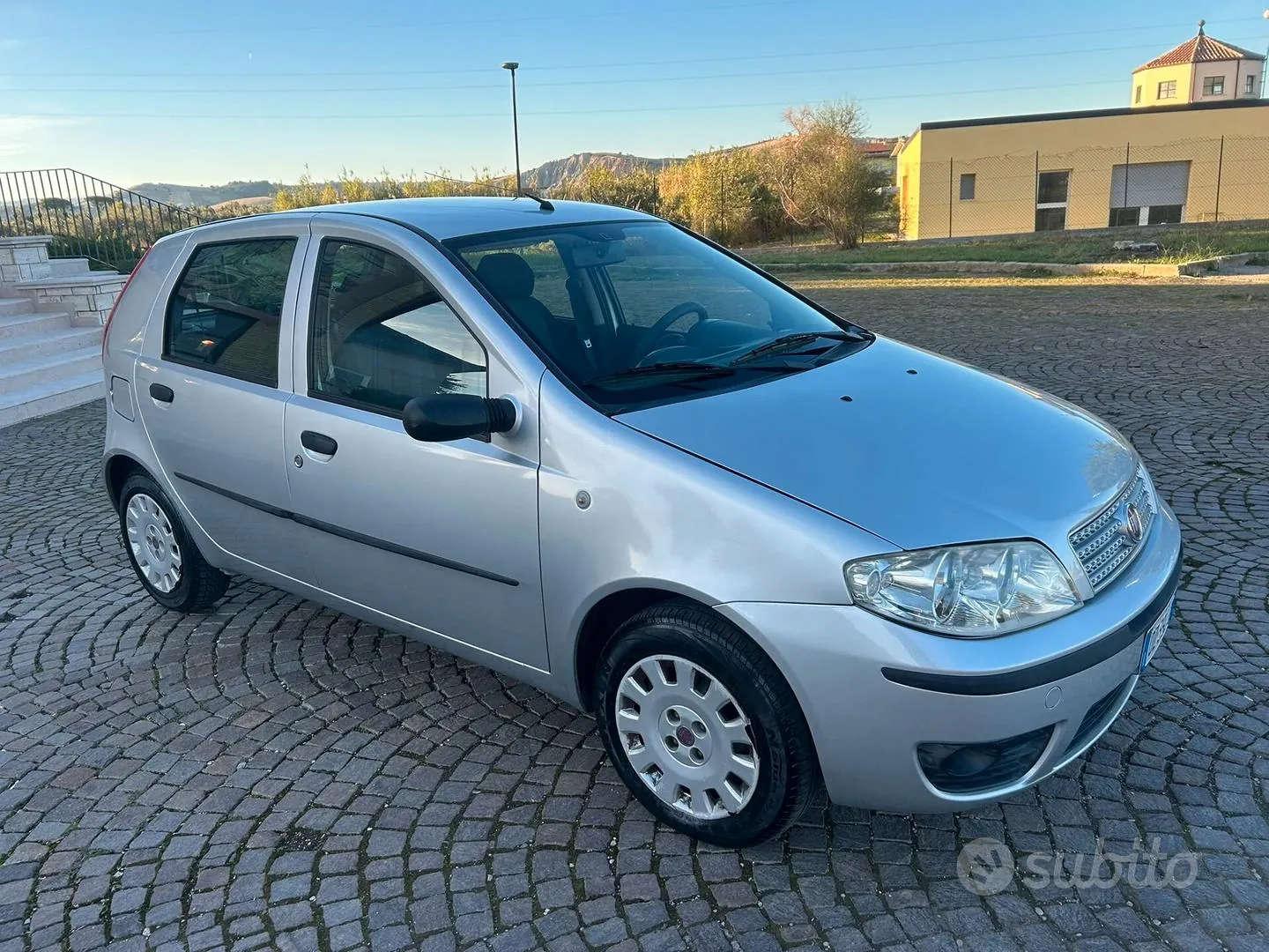 Fiat Punto 2009 photo 3