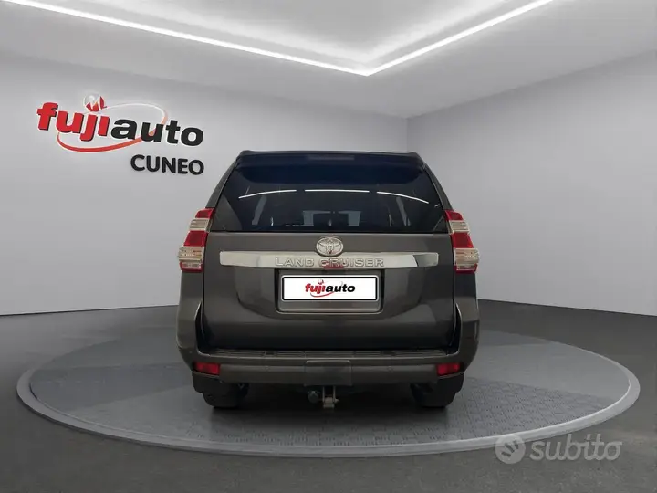 Toyota Land Cruiser 2016 photo 5