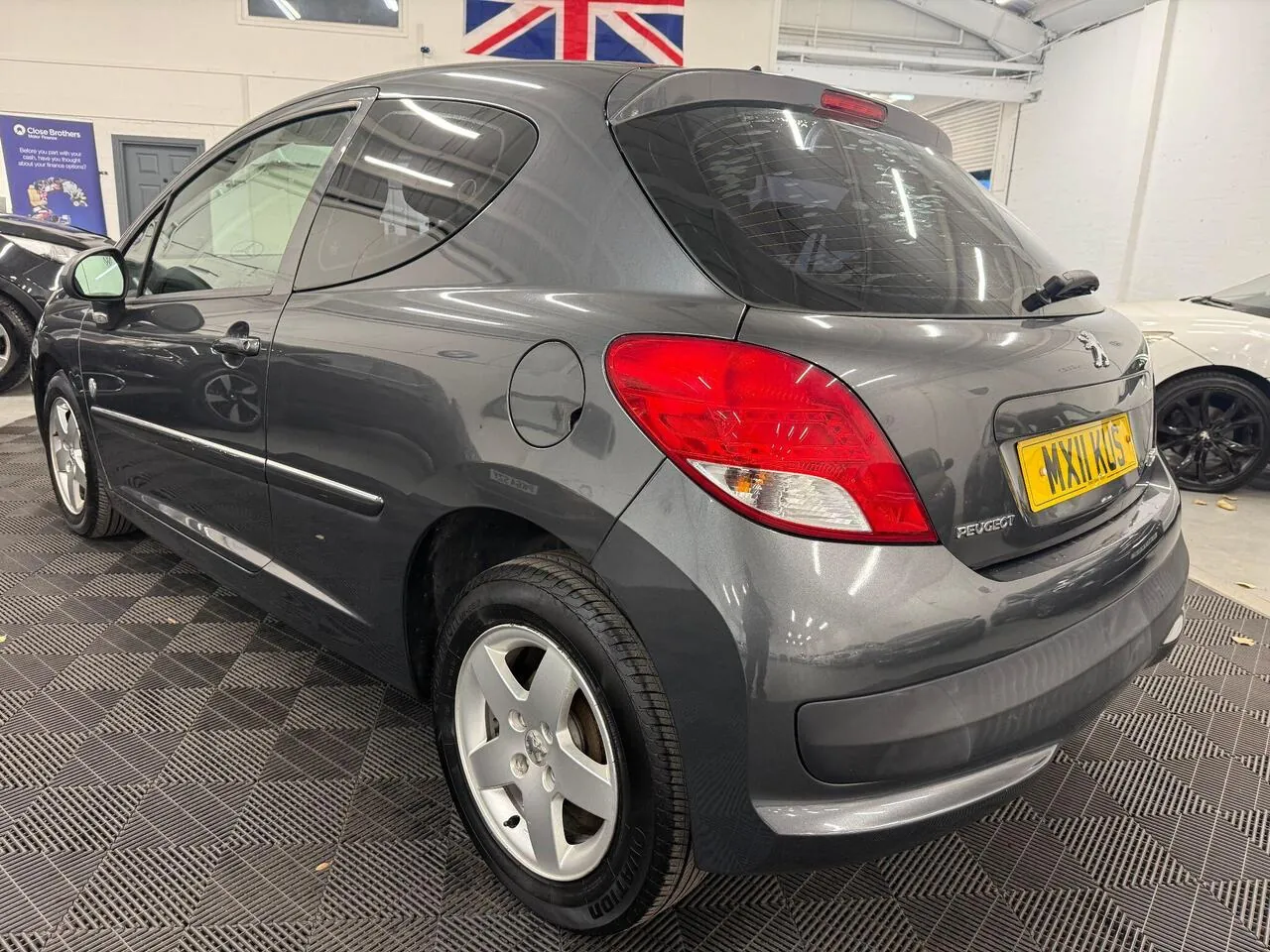 Peugeot 207 2011 photo 5