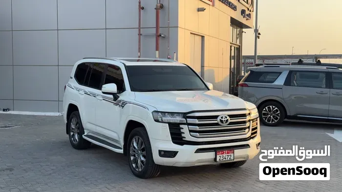 Toyota Land Cruiser 2022 photo 2