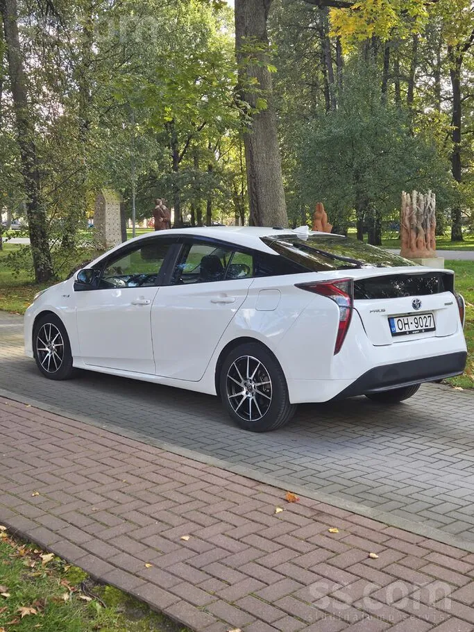 Toyota Prius 2018 photo 5