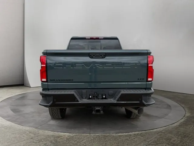 Chevrolet Silverado 3500Hd 2026 photo 5