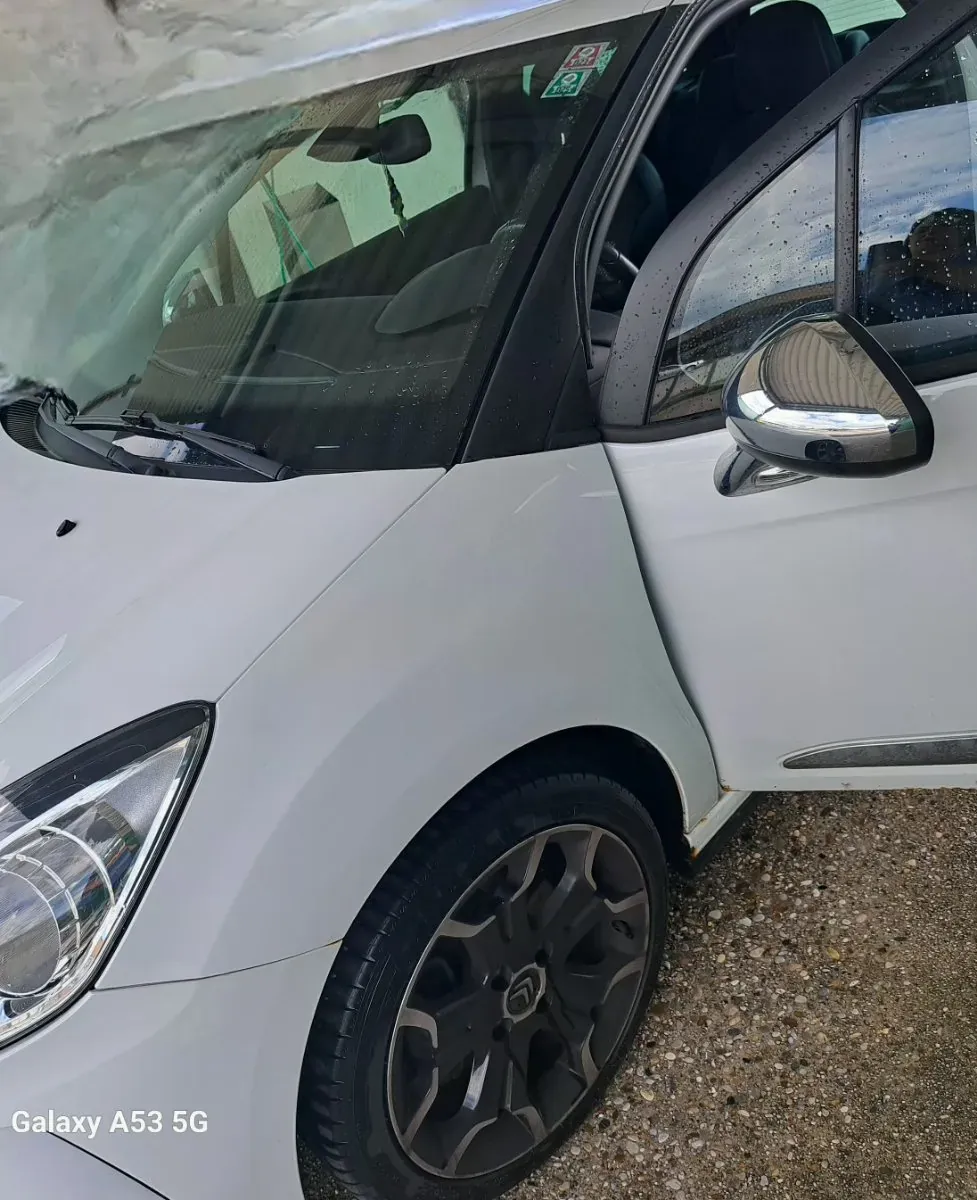 Citroen Ds3 2011 photo 2