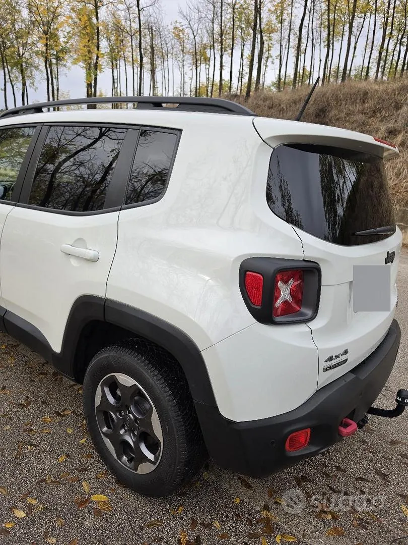 Jeep Renegade 2015 photo 3