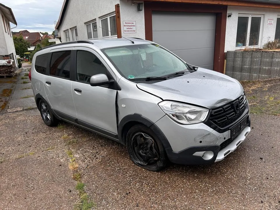 Dacia Lodgy