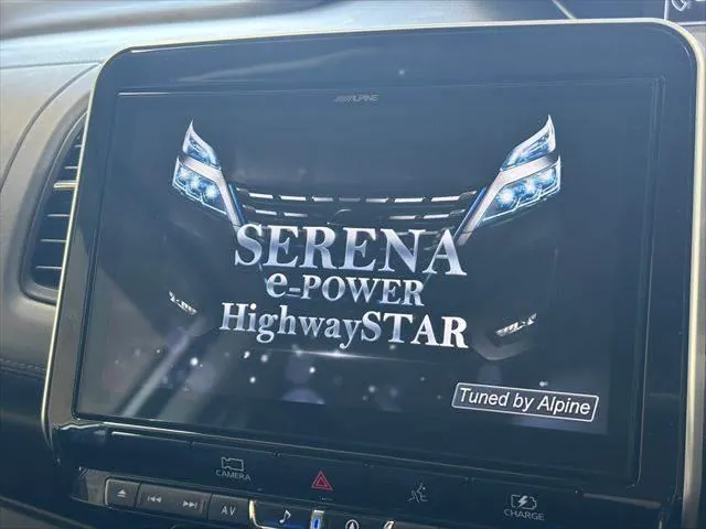 Nissan Serenade 2022 photo 4