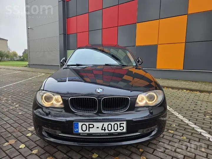 BMW 120D 2009 photo 3