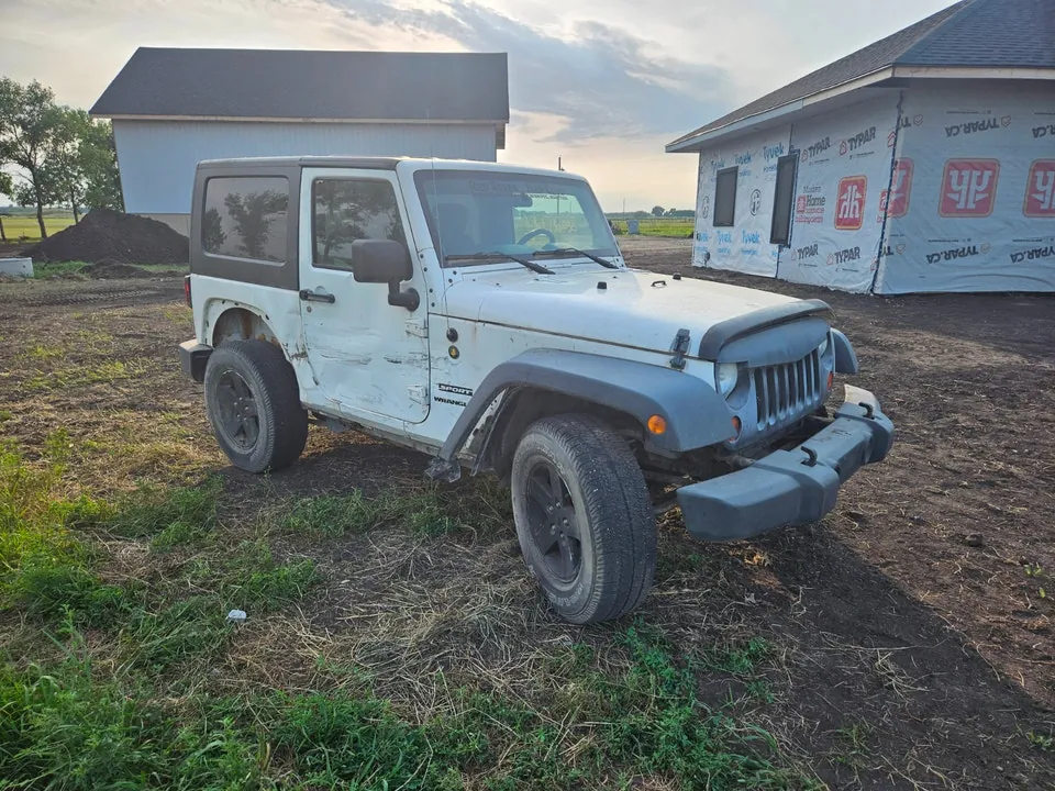 Jeep Wrangler 2010 photo 2