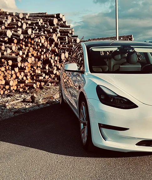 Tesla Model 3 2022 photo 4