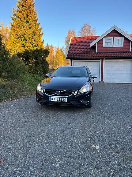 Volvo V60 2012 photo 2
