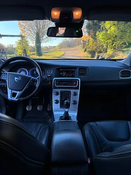 Volvo V60 2012 photo 4