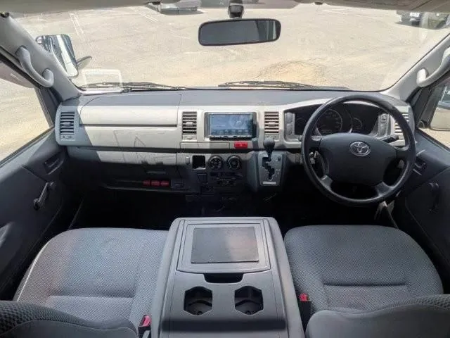 Toyota Hiace 2007 photo 3
