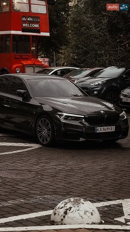 BMW 5 Series 2018 photo 3