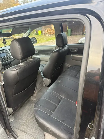 Toyota Hilux 2010 photo 5