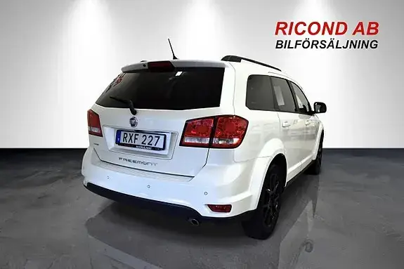 Fiat Freemont 2015 photo 3
