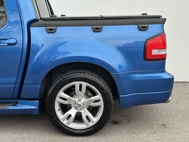 Ford Explorer Sport Trac 2010 photo 3