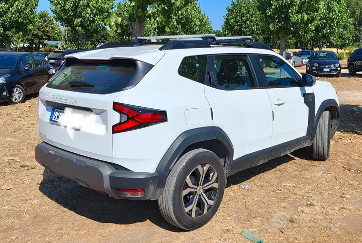 Dacia Duster 2024 photo 2