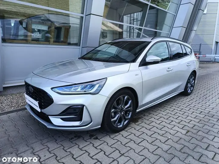 Ford Focus 2025 photo 3