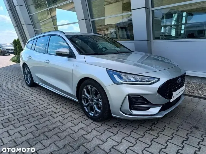 Ford Focus 2025 photo 5