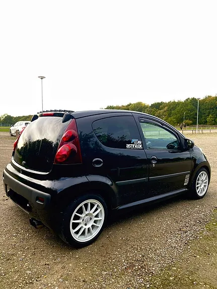 Peugeot 107 2013 photo 4
