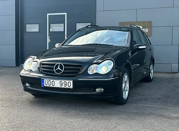 Mercedes-Benz C320