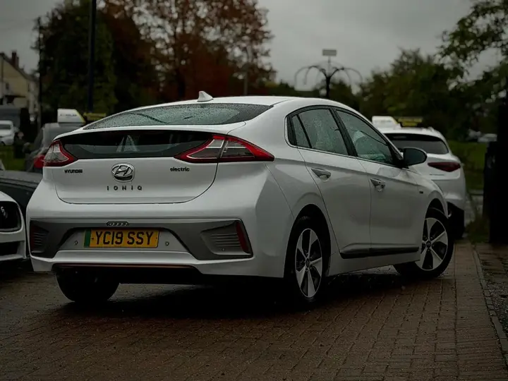 Hyundai Ioniq 2019 photo 2