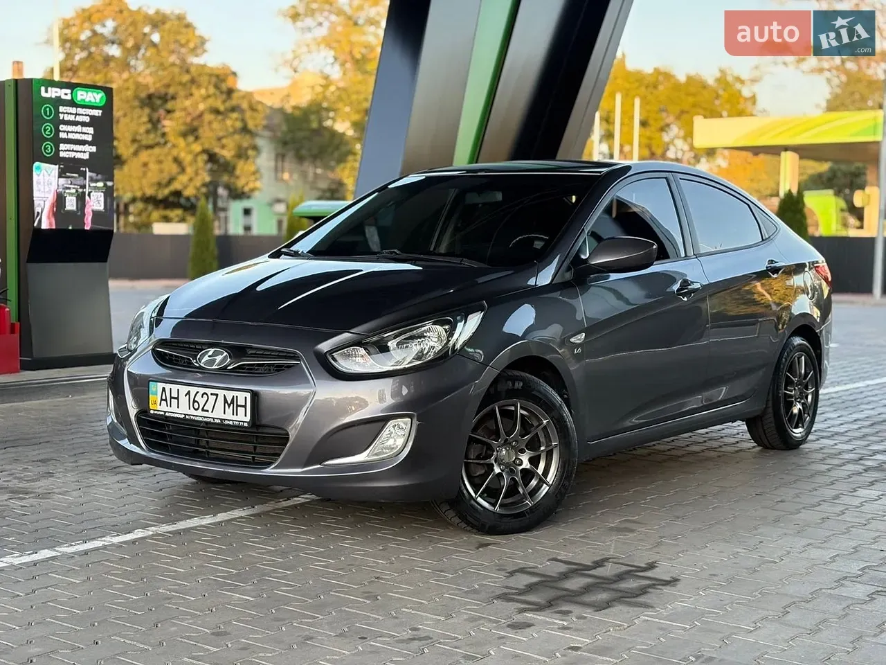 Hyundai Accent 2011 photo 3