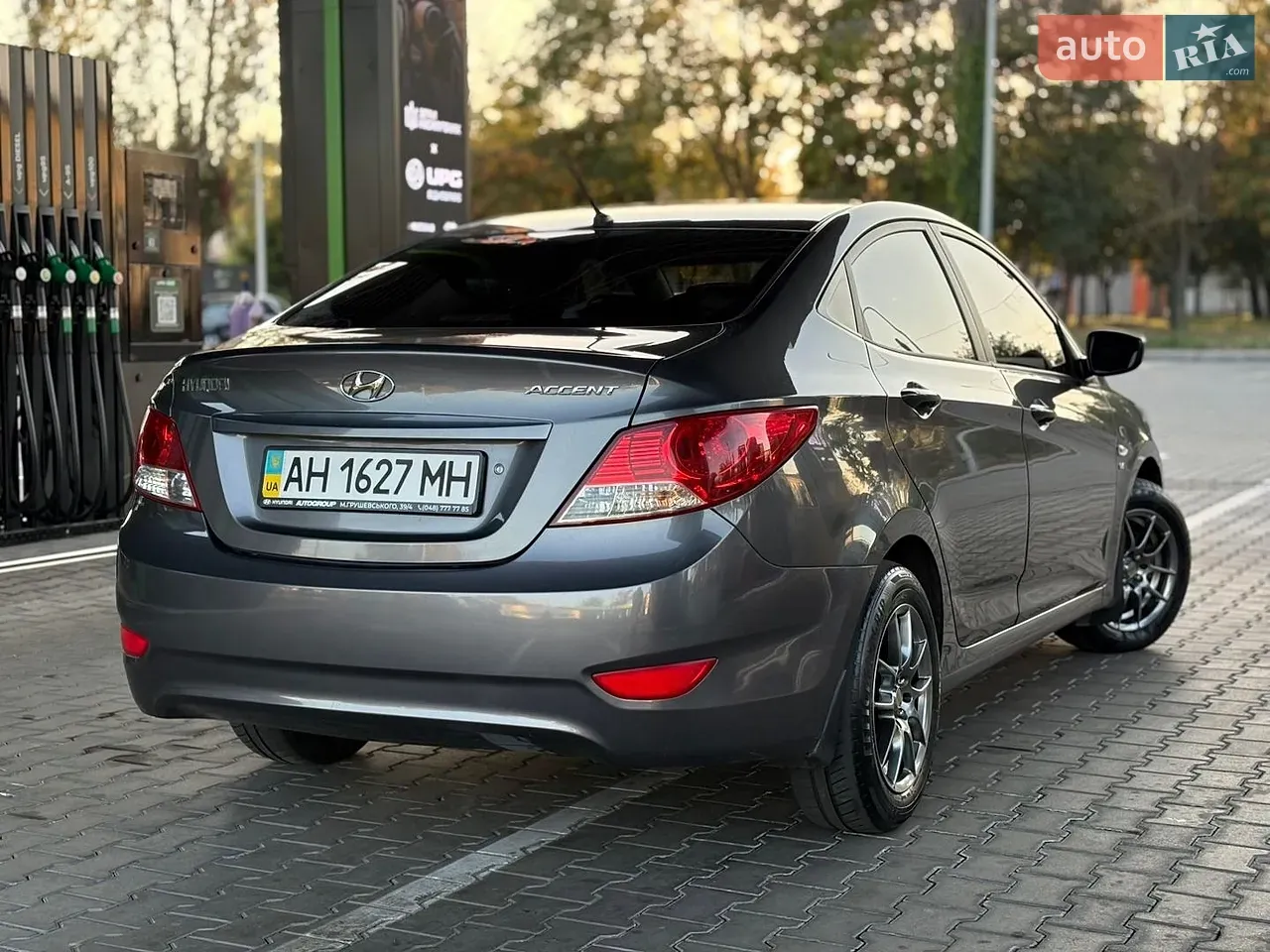 Hyundai Accent 2011 photo 4