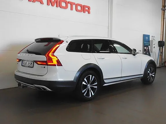 Volvo V90 Cross Country 2020 photo 5