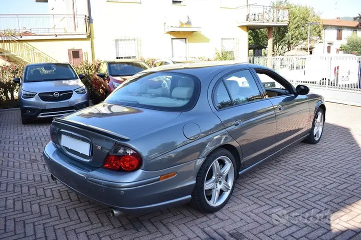 Jaguar S-Type