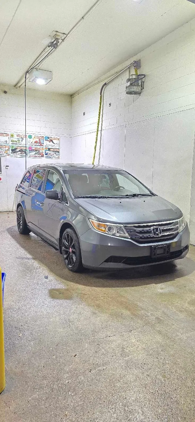 Honda Odyssey 2012 photo 3