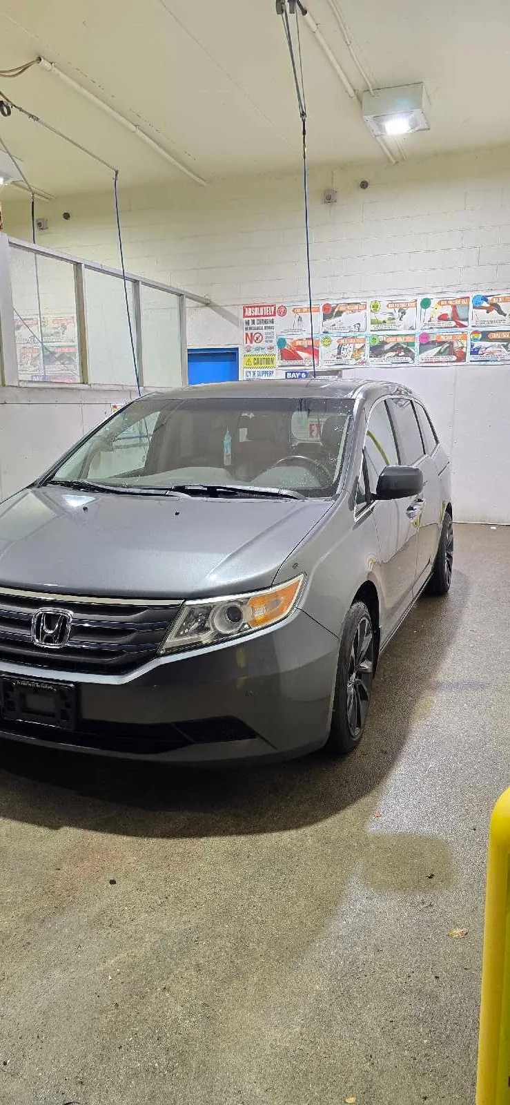 Honda Odyssey 2012 photo 2