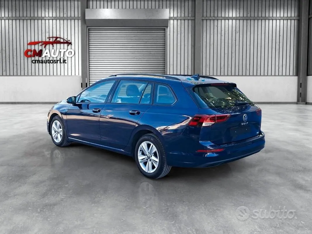 Volkswagen Golf 2023 photo 3