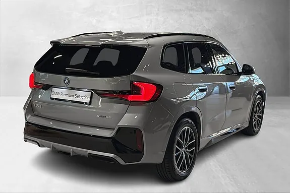 BMW Ix1 2026 photo 4