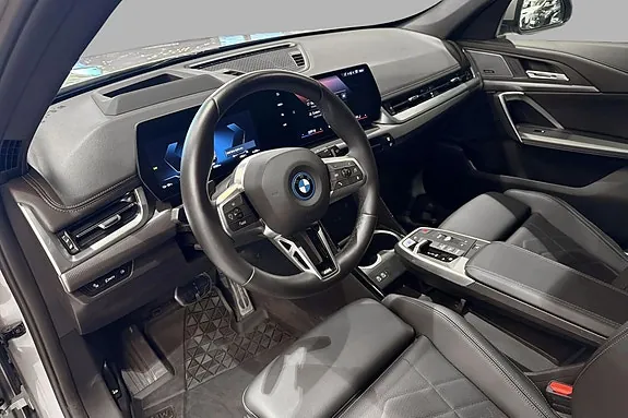 BMW Ix1 2026 photo 5