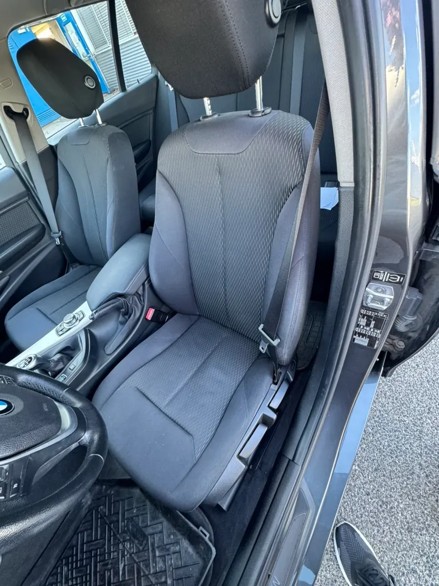 BMW 3 Series 2015 photo 3